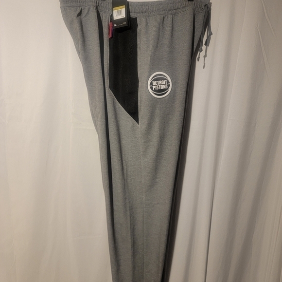 Nike Detroit Pistons Dri-Fit Athletic Pants Mens SZ 4XL-Tall 932966-032 - Picture 3 of 8